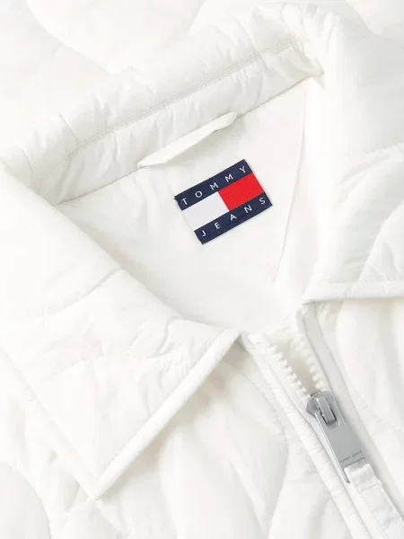 Стьобана джинсова куртка Tommy Jeans з коміром біла