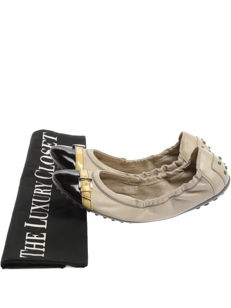 Balerini Tod's din piele cu cataramă