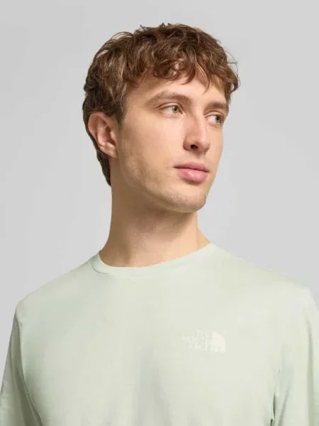 T-shirt z nadrukiem etykiety The North Face
