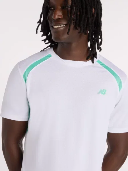Футболка New Balance біла
