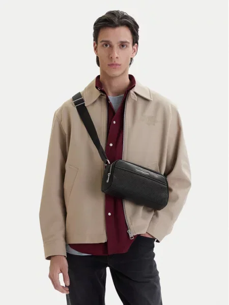 Tommy Hilfiger Crossover torbica Th Flag Monogram Camera Bag crna