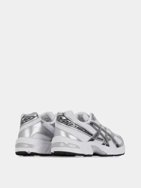 Кожаные кроссовки Asics белые