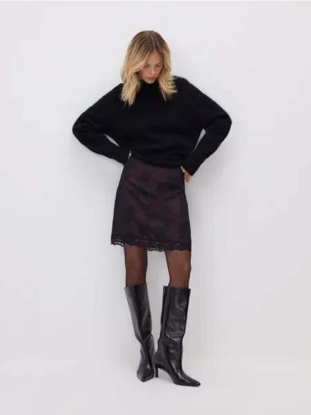 Reserved Квіткова міні-спідниця чорний