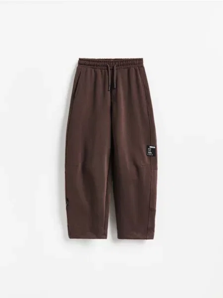 Reserved Pantaloni barrel din maro-închis maro
