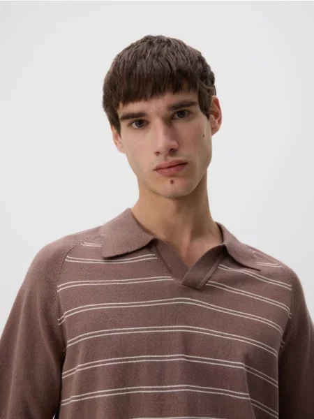 Поло Reserved коричневое