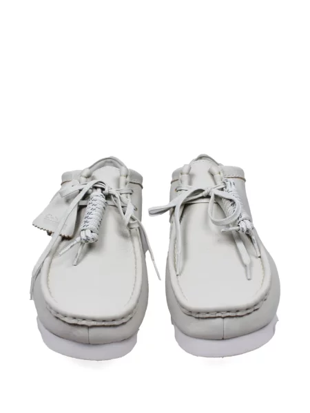 Δερμάτινα μποτάκια Clarks Originals με κορδόνια λευκό
