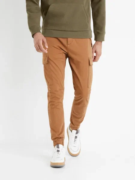 Cargo nadrág Celio barna