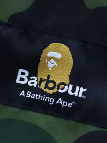 Geacă A Bathing Ape® cu model camuflaj verde