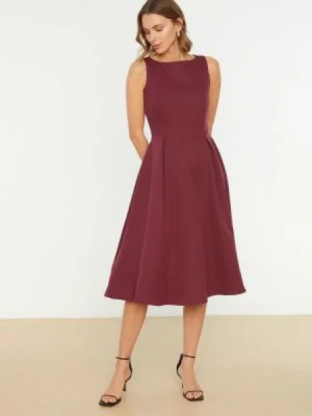 Midi obleka Trendyol rdeča