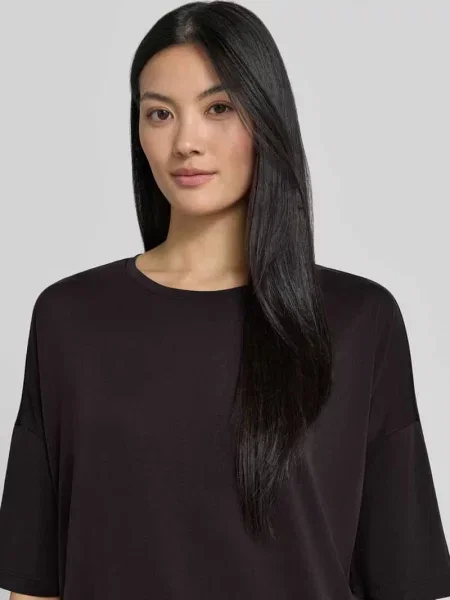 T-shirt z mieszanki modalu z tunelem Christian Berg Woman czarna
