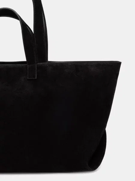 Shopperka A.p.c. zamszowa czarna