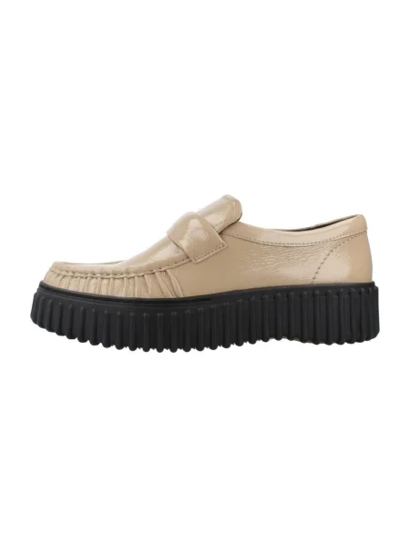 Pantofi Clarks bej