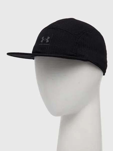 Шапка с козирки Under Armour с принт черно