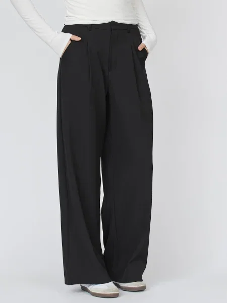 SISTERS POINT Pantaloni cutați GREAT-PA' negru