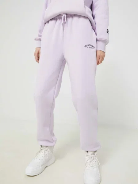 Спортен панталон Juicy Couture Wendy лилаво с апликация виолетово