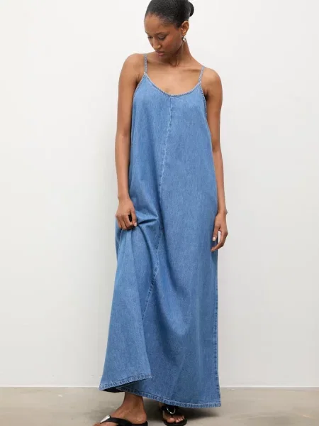 Answear.LAB sukienka jeansowa niebieska