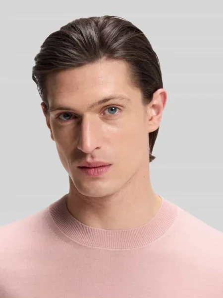 Sweter w kroju regular fit z czystej żywej wełny model UMAURO' Boss różowy