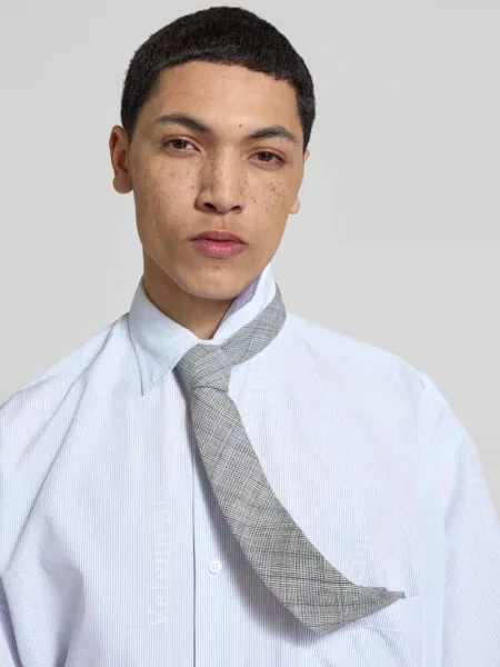 Koszula casualowa o kroju relaxed fit z kołnierzykiem typu kent Vetements