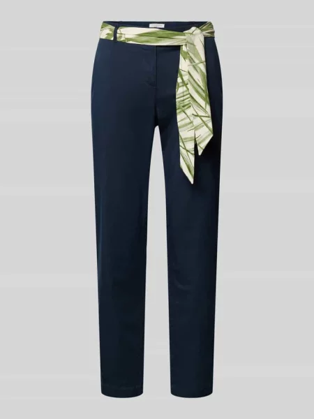 Chinosy o kroju slim fit z dodatkiem Christian Berg Woman