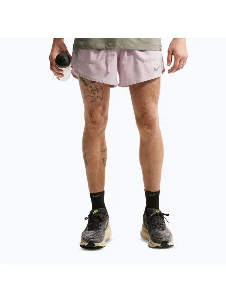 Pantaloni scurți pentru bărbați Nike Stride Dri-Fit Brief-Lined 5" particle rose roz