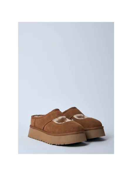 Sneakers UGG W Bea Mary Jane Chestnut EUR 36 brązowe