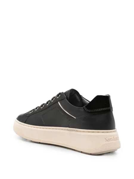 Sneakerși Nero Giardini din piele cu autograf negru