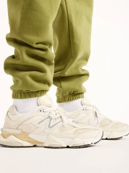 Флісові спортивні штани New Balance зелені