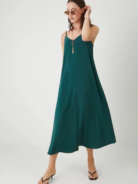 Рокля Medicine зелено среднодълга разкроена розово