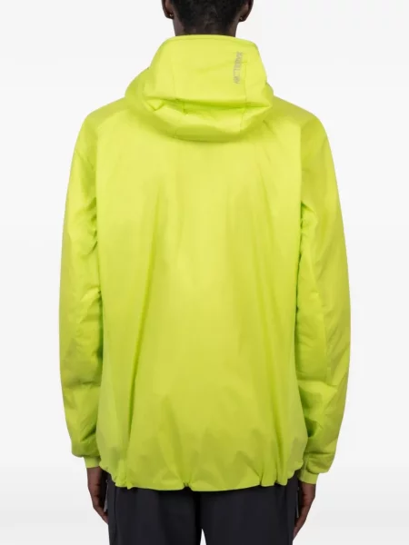 Geacă Arc'teryx cu glugă galben