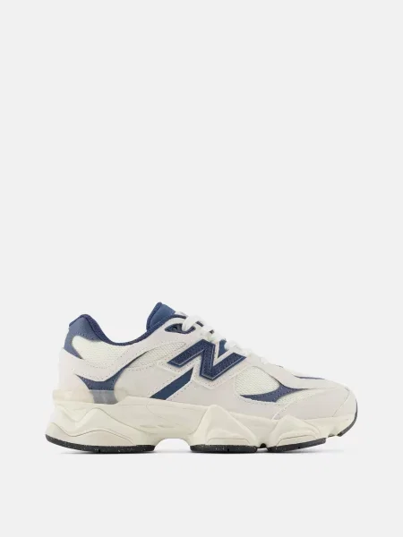 Детские кроссовки New Balance 990 бежевые
