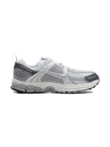 Sneakers Nike Vomero γκρι