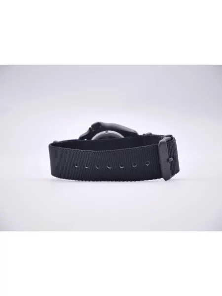 Zegarek Seiko w miejskim stylu czarny