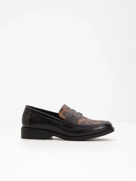 Loafersy penny z detalami w zwierzęcy wzór czarne