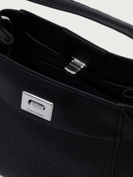 Bőrönd Calvin Klein fekete