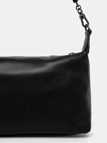 Táska LOVE MOSCHINO fekete