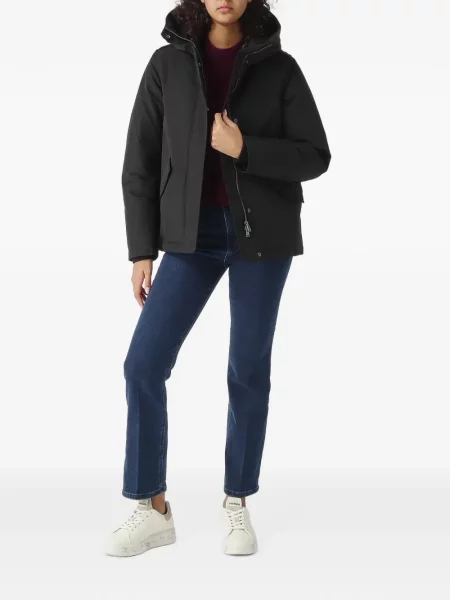 Яке Woolrich черно