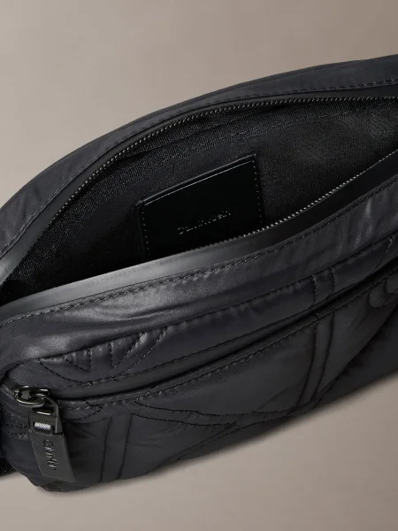 Calvin Klein Geantă crossover Puffer Camera Bag negru