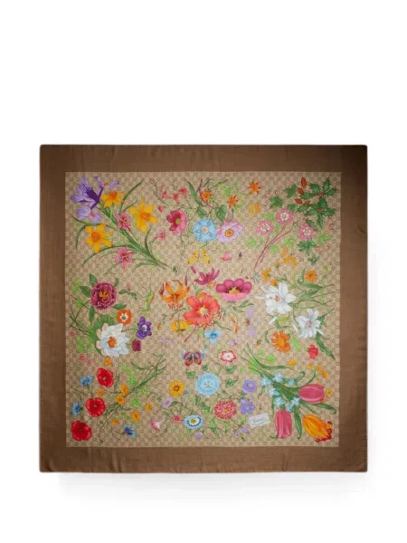Fular Gucci cu model floral cu imagine