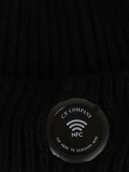 Căciulă C.p. Company tricotate negru