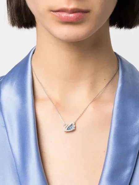Pakabukas Swarovski su autografu