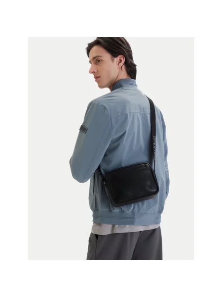 Saszetka Calvin Klein czarna