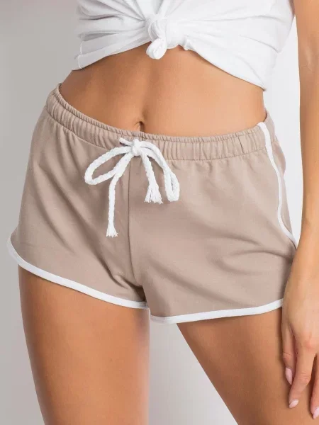 Pantaloni scurți Basic Feel Good bej