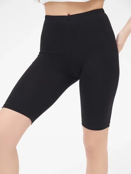 ISSA Plus ­ Шорты чорні