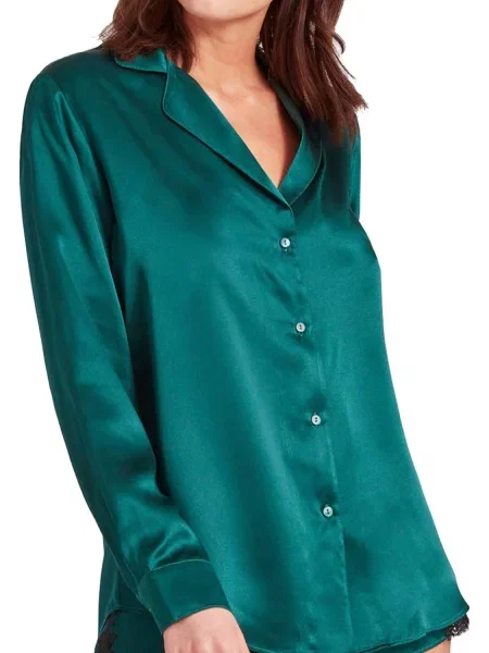 Однотонная женская блузка біла