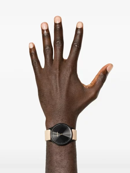 Часовници Garmin черно