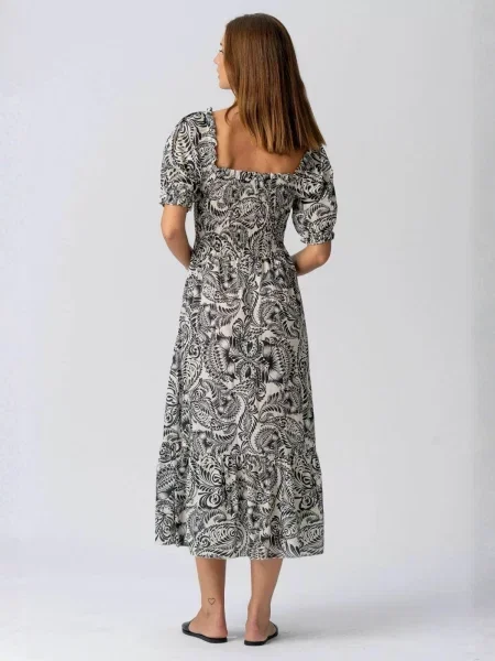 TEESHOPPEN Rochie Lia negru