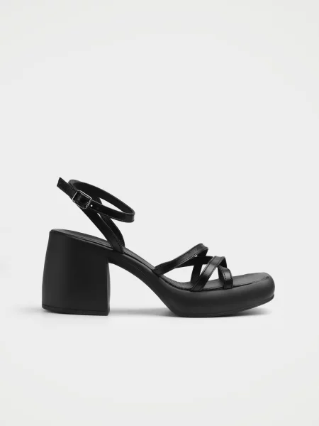 Кожаные босоножки Urban Trace черные