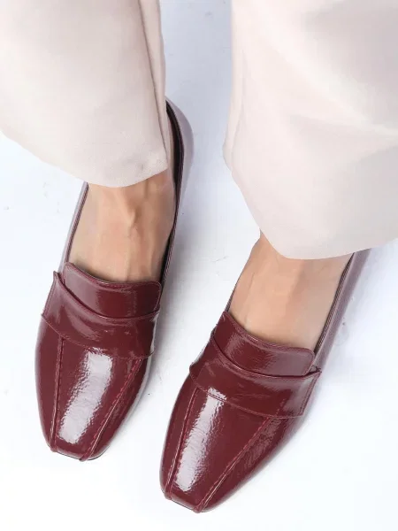 Mocasini Mio Gusto din piele fără toc de lac roșu