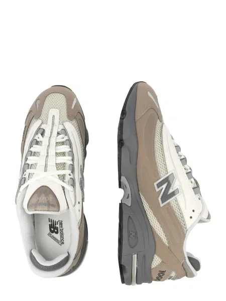 Pantofi New Balance maro