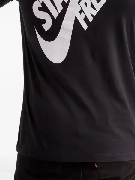 Běžecké fleecové tričko s potiskem Nike s potiskem černé